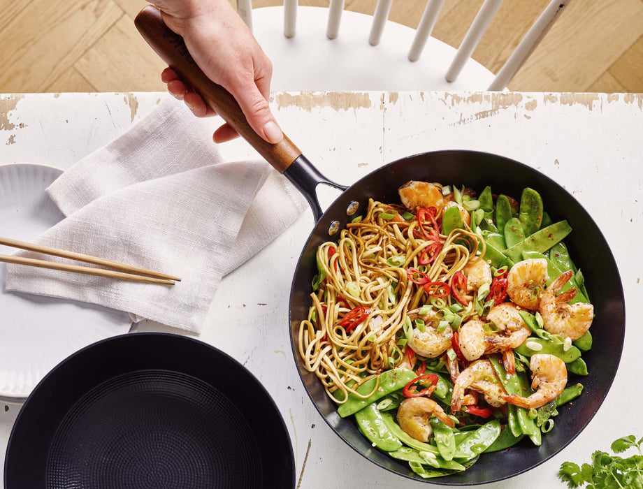 Pittige wok scampi’s & peultjes