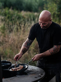 Artist frying pan