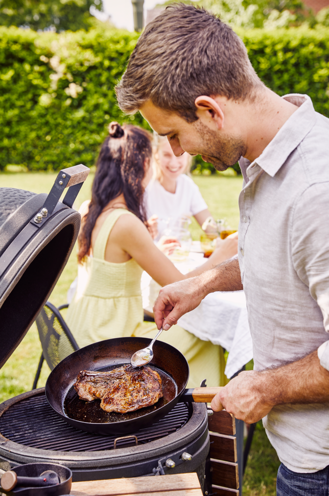 /en/products/stark-braadpan-met-extra-zijgreep