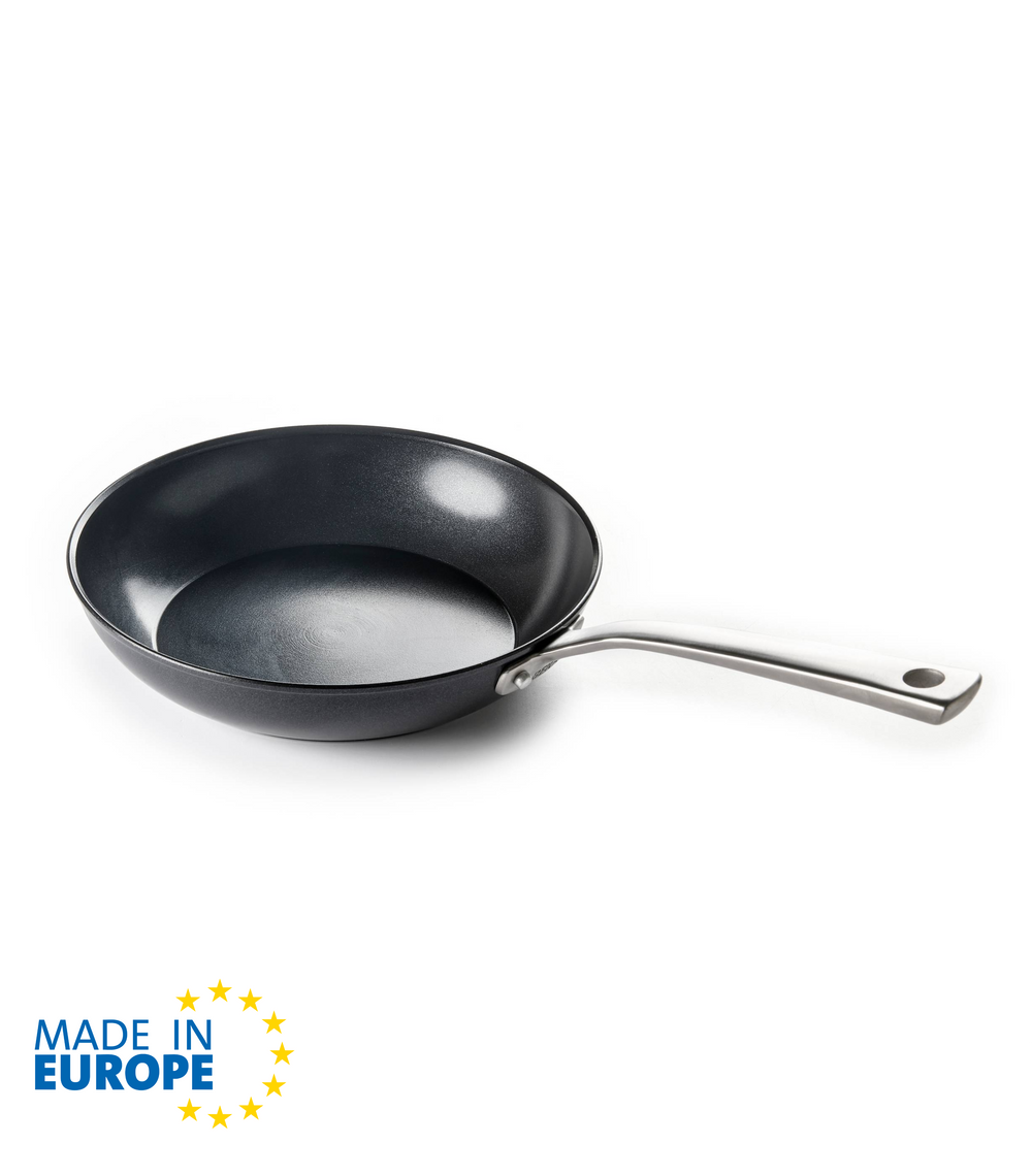 Savor non-stick frying pan